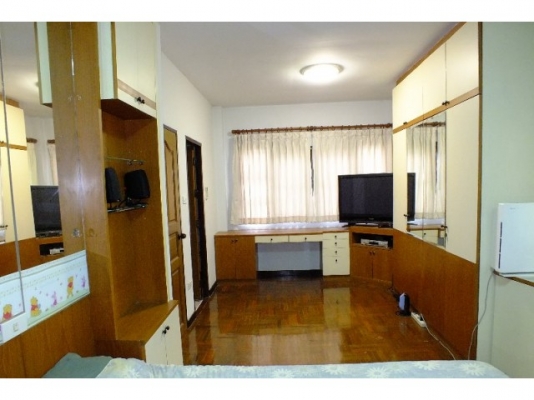 ขายบ้านเดี่ยว รามอินทรา สุขาภิบาล 5 เนื้อที่ 51 ตรว สวย ทำเลดี ราคาถูก