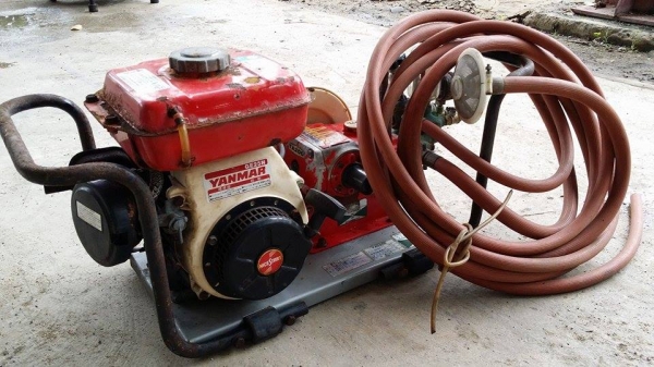 เครื่องฉีดยาแรงดัน YANMAR พร้อมสายฉีด เก่าญี่ปุ่น สภาพดี เครื่องพร้อมใช้งาน เครื่องฉีดยาแรงดัน YANMAR พร้อมสายฉีด เก่าญี่ปุ่น สภาพดี เครื่องพร้อมใช้งาน