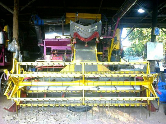 ขายรถเกี่ยว