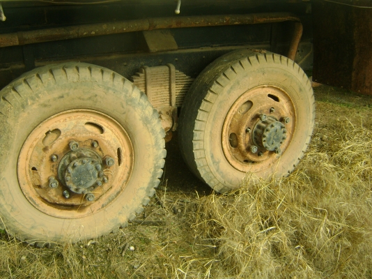 ดั้ม  6BB  2 เพลา   ไม่มีทะเบียน/ เอกสารหาย  ราคา 270,000 บาท