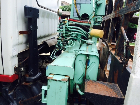 12ล้อ2เพลา160แรงติดเครน5ตันคัสซีCB80P-00339 เครื่อง 6D14-644359..รถสวยพร้อมใช้ เล่มทะเบียนพร้อมโอน(รายการดูหน้าเล่ม)