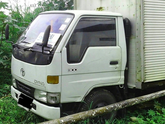 ขายรถบรรทุกตู้เปียก TOYOTA 300 135 แรงม้า ปี 2545 ราคา 280000