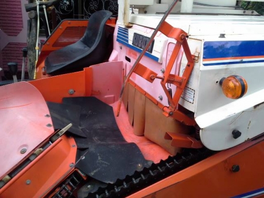 ขาย เกี่ยวkubota อุ้ม 14.5 แรง ขาย เกี่ยวkubota อุ้ม 14.5 แรง