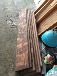 ไม้พื้นมะค่าหน้า 12 หนา 1.5 นิ้วรางลิ้นสวยๆครับไม้เก่าลอตท้ายครับ หน้า 12 นิ้ว หนานิ้วครึ่ง ยาว 2 เมตรครับ ลางริ้นครับ มีประมาณ 50 ตารางวาครับ ทำลูกบรรไดได้สบายๆครับ เมตรละ 800 บาทครับ ราคานี้คุ้มมากครับ ไม้พื้นมะค่าหน้า 12 หนา 1.5 นิ้วรางลิ้นสวยๆครับไม้เก่าลอตท้ายครับ หน้า 12 นิ้ว หนานิ้วครึ่ง ยาว 2 เมตรครับ ลางริ้นครับ มีประมาณ 50 ตารางวาครับ ทำลูกบรรไดได้สบายๆครับ เมตรละ 800 บาทครับ ราคานี้คุ้มมากครับ