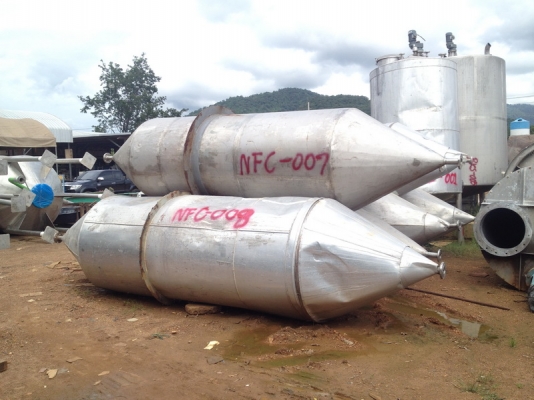 ขายถังสแตนเลส ทรงจรวด ขนาด 3,000 ลิตร มีทั้งหุ้มและไม่หุ้ม จำนวน 9 ใบ สวยทุกใบ ขายถังสแตนเลส ทรงจรวด ขนาด 3,000 ลิตร มีทั้งหุ้มและไม่หุ้ม จำนวน 9 ใบ สวยทุกใบ