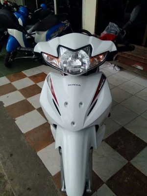 ขายถูกๆ Honda Wave 110 i ปี 2556 สีขาว แดง สวยวิ๊งมากๆ คุ้มค่าประหยัดน้ำมัน ขายถูกๆ Honda Wave 110 i ปี 2556 สีขาว แดง สวยวิ๊งมากๆ คุ้มค่าประหยัดน้ำมัน