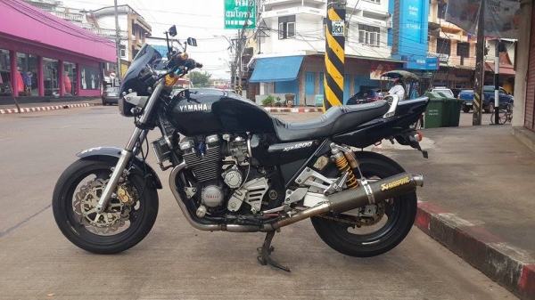 XJR1200 สเปคอเมริกา ไมล์260 ของแต่งล้น ท่อแต่งคู่ ทั้งเส้น กันล้ม โซ่สเตอเต็ม แฮนด์บาร์ตุ๊กตาแฮนด์แต่ง มือเบรคปรับระดับ จานเบรคแต่งอาราชิออยคลูเลอร์แต่ง กระจกแต่ง ชิวหน้า อินวอยส์ สรรพสามิตร สวยๆ คับ ราคา 115000 บาท ส่งได้ทั่วไทยคับ สนใจติดต่อ 081-0578282