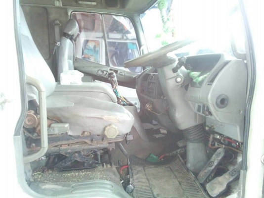 รถมิตซู 10 ล้อ หัวลาก  220 แรงม้า.  ( ขายแม่ , ลูก )  , ( มีขาย 2 พ่วง. ) สนใจติดต่อ 081 - 6079515