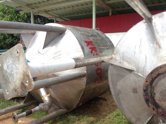 ขาย ถังแสตนเลสเกรด 316 ขนาด 3,500 ลิตร มีใบกวน และคอย สตรีม วิ่งรอบ ขาย ถังแสตนเลสเกรด 316 ขนาด 3,500 ลิตร มีใบกวน และคอย สตรีม วิ่งรอบ