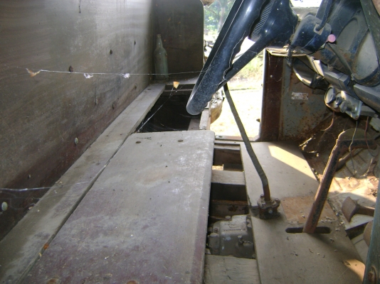 2 เพลาฟูโช่  6 BF1  175 แรง  ไม่มีทะเบียน  ราคา 270,000 บาท