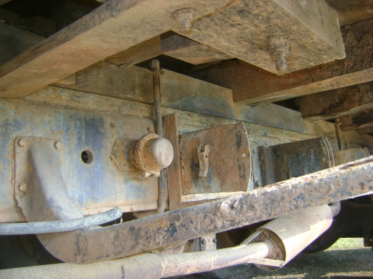 2 เพลาฟูโช่  6 BF1  175 แรง  ไม่มีทะเบียน  ราคา 270,000 บาท