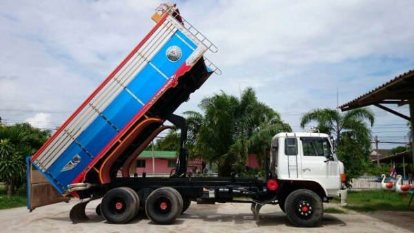 ขาย HINO KTดั้ม2เพลาสภาพสวย เครื่องEH700 เกียร์เดิมเอกสารพร้อม 795000