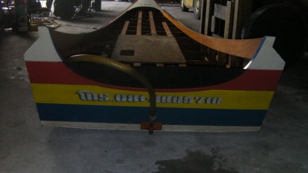 ขายเรือสองตอนพร้อมเครื่องยนต์ ซูซูกิ 3 สูบ ซื้อมามือ1อยากหนุ่มขับเที่ยวงานรับบัวคนข­ับแก่แล้วหมดสภาพ ขาย!! 35,000บาท (มันแรงเกิน)http://www.youtube.com/watch?v=yH4BBY1rk_k ขายเรือสองตอนพร้อมเครื่องยนต์ ซูซูกิ 3 สูบ ซื้อมามือ1อยากหนุ่มขับเที่ยวงานรับบัวคนข­ับแก่แล้วหมดสภาพ ขาย!! 35,000บาท (มันแรงเกิน)http://www.youtube.com/watch?v=yH4BBY1rk_k