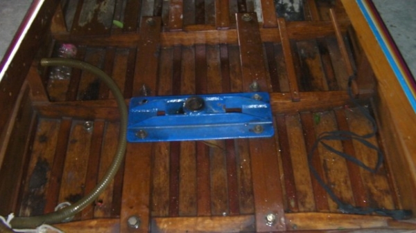 ขายเรือสองตอนพร้อมเครื่องยนต์ ซูซูกิ 3 สูบ ซื้อมามือ1อยากหนุ่มขับเที่ยวงานรับบัวคนข­ับแก่แล้วหมดสภาพ ขาย!! 35,000บาท (มันแรงเกิน)http://www.youtube.com/watch?v=yH4BBY1rk_k ขายเรือสองตอนพร้อมเครื่องยนต์ ซูซูกิ 3 สูบ ซื้อมามือ1อยากหนุ่มขับเที่ยวงานรับบัวคนข­ับแก่แล้วหมดสภาพ ขาย!! 35,000บาท (มันแรงเกิน)http://www.youtube.com/watch?v=yH4BBY1rk_k