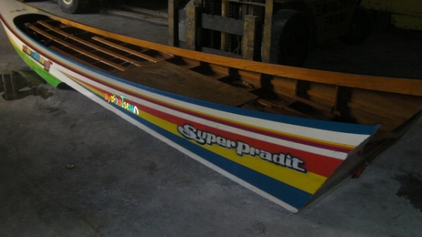 ขายเรือสองตอนพร้อมเครื่องยนต์ ซูซูกิ 3 สูบ ซื้อมามือ1อยากหนุ่มขับเที่ยวงานรับบัวคนข­ับแก่แล้วหมดสภาพ ขาย!! 35,000บาท (มันแรงเกิน)http://www.youtube.com/watch?v=yH4BBY1rk_k ขายเรือสองตอนพร้อมเครื่องยนต์ ซูซูกิ 3 สูบ ซื้อมามือ1อยากหนุ่มขับเที่ยวงานรับบัวคนข­ับแก่แล้วหมดสภาพ ขาย!! 35,000บาท (มันแรงเกิน)http://www.youtube.com/watch?v=yH4BBY1rk_k