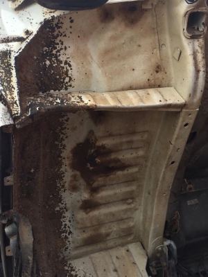 ขาย 6 ล้อเคน 3.4 ตัน 5 เหลี่ยมท้องปลิง เครื่อง185 แรง HO7C