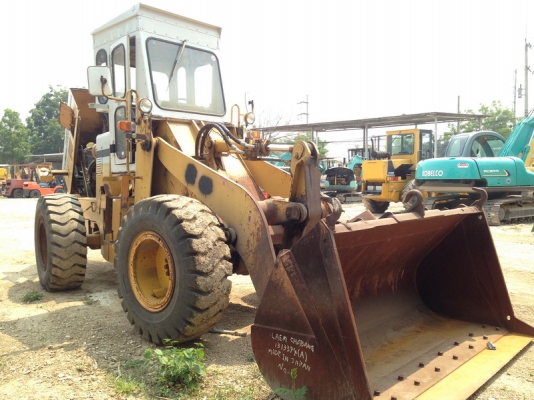 รถตัก Komatsu 520 นำเข้าจาก ญี่ปุ่น +++ สวยมาก พร้อมใช้งาน ขายถูก 090-986-2521