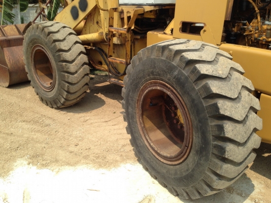 รถตัก Komatsu 520 นำเข้าจาก ญี่ปุ่น +++ สวยมาก พร้อมใช้งาน ขายถูก 090-986-2521