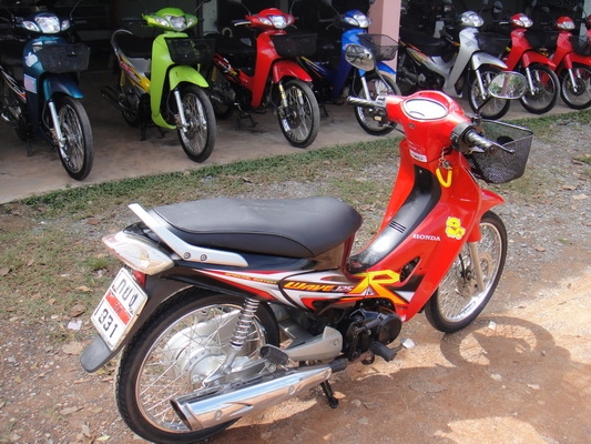 ขายเวฟ 125 สีแดง-ดำ  ทะเบียนพร้อมชุดโอน