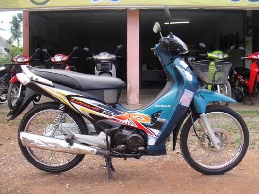 ขายเวฟ 125  สีเขียว-ดำ  ทะเบียนพร้อมชุดโอน