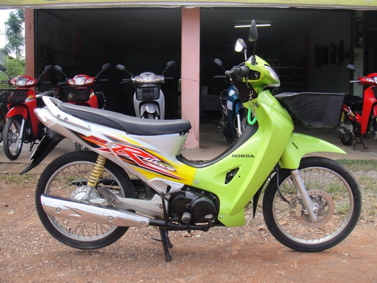 ขายเวฟ 125  สีเขียว-บอนด์  ทะเบียนพร้อมชุดโอน