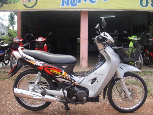 ขายเวฟ 125  สีบอนด์-ดำ ทะเบียนพร้อมชุดโอน