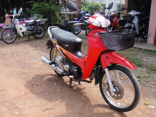 ขายเวฟ 125s สีแดง-ดำ สตาร์ทมือ ทะเบียนพร้อมชุดโอน ขายเวฟ 125s สีแดง-ดำ สตาร์ทมือ ทะเบียนพร้อมชุดโอน