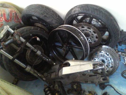 อะไหล่ cbr nc 400 โทร 0825465215