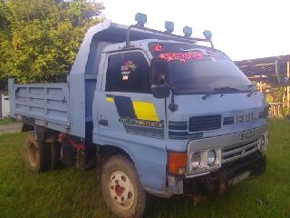 หกล้อ อีซูซุ KS115แรงดั้ม3คิว สภาพสวยเดิมๆ พวงมาลัยเพาเวอร์ เล่มทะเบียนครบ