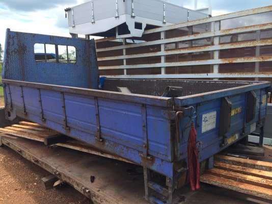 ขายกะบะคาร์โก้ ถอดลงจาก 4 ล้อ อีซูซุ NKR ขายกะบะคาร์โก้ ถอดลงจาก 4 ล้อ อีซูซุ NKR