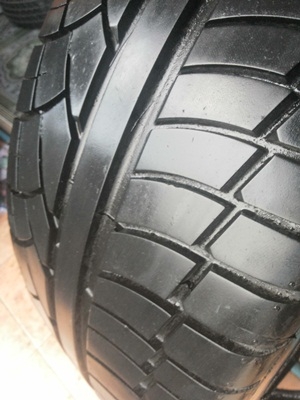 ขายยาง205/45/17 ปี 2010 GOODKIDE   1  คู่
