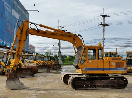 ขายราคาพิเศษรถแบคโฮ K905 ยีห้อ KOBELCO รถเก่านอก ไม่เคยผ่านการใช้งานในไทย