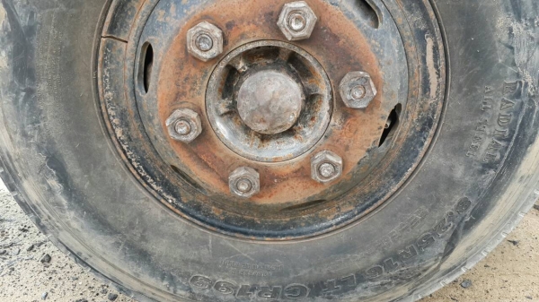 HINO FD หัวไฮเทคแค๊ป สภาพสวยไม่มีผุ เครือง HO7C 185 แรงม้า เบรคจิฟฟี่ ทะเบียนพร้อม