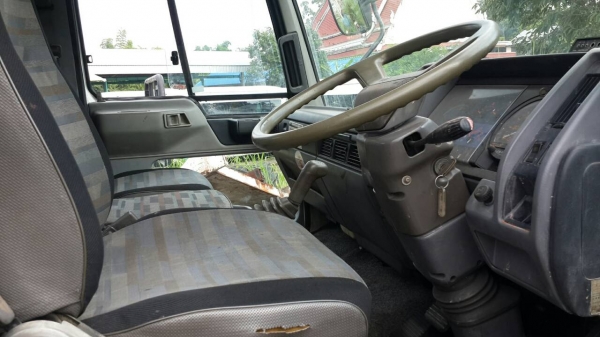 HINO FD หัวไฮเทคแค๊ป สภาพสวยไม่มีผุ เครือง HO7C 185 แรงม้า เบรคจิฟฟี่ ทะเบียนพร้อม