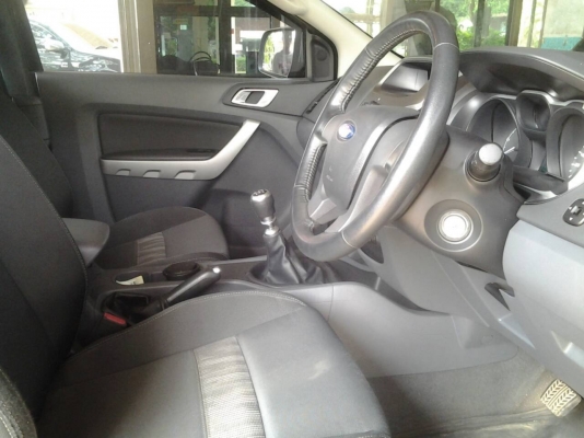 FORD RANGER 2.2 ปี56 ตัสูงครับ มือเดียวไมล์ 39000 สภาพเดิมบางนางบวช ปิดงวดได้เล่มแล้วครับ
