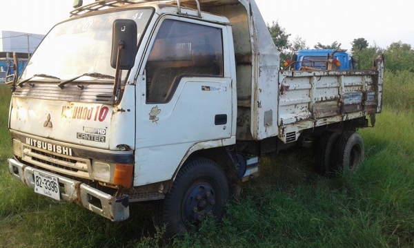 ขายหกล้อดั้ม canter 115 แท้ดั้มบรรจงการช่าง ปี 2538