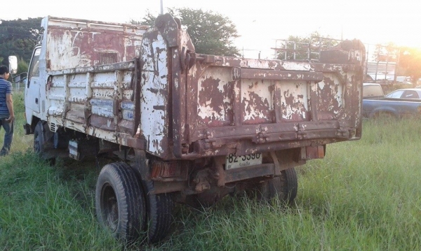 ขายหกล้อดั้ม canter 115 แท้ดั้มบรรจงการช่าง ปี 2538