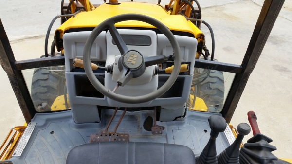 ขายรถตักหน้าขุดหลัง JCB 214 สภาพสวย นำเข้าจากสหรัฐอเมริกาแท้ 1000\% พร้อมใช้งาน ไม่เคยใช้งานในไทย