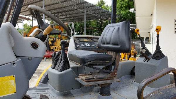 ขายรถตักหน้าขุดหลัง JCB 214 สภาพสวย นำเข้าจากสหรัฐอเมริกาแท้ 1000\% พร้อมใช้งาน ไม่เคยใช้งานในไทย