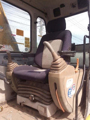 รถแมคโค SUMITIMO SH120-3