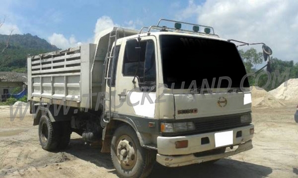 HINO 6 ล้อดัมพ์ 195 แรงม้า 6 สูบ สภาพพร้อมใช้งาน