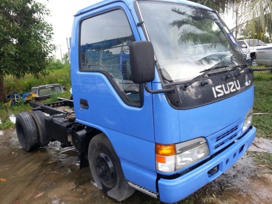 รถอีซูซุ 6 ล้อ NKR  100 แรงม้า. ปี 48  ( ขายหัว / คัชซี )  สนใจติดต่อ 081 - 6079515