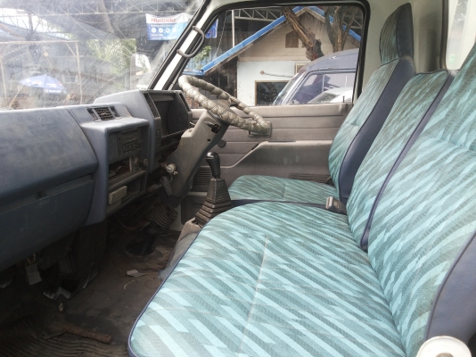 isuzu NKR 4 ล้อ รถสวย เครื่องดีพร้อมใช้งาน