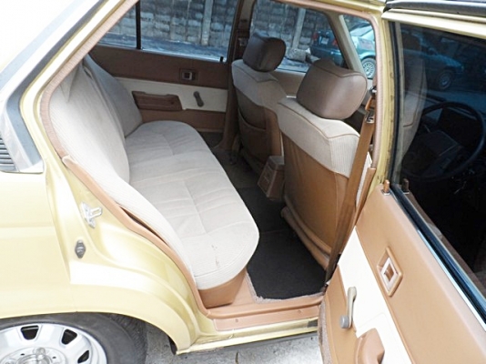 TOYOTA CORONA 1.8 MT <โฉมหน้าแหลม> ปี 1983 ขายถูก T.086-527-9533