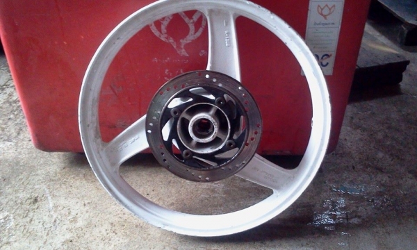 รวมกระทู้+ลดราคา!! อะไหล่แท้+เทียม Kawasaki 150cc. มีแค่นี้ครับ