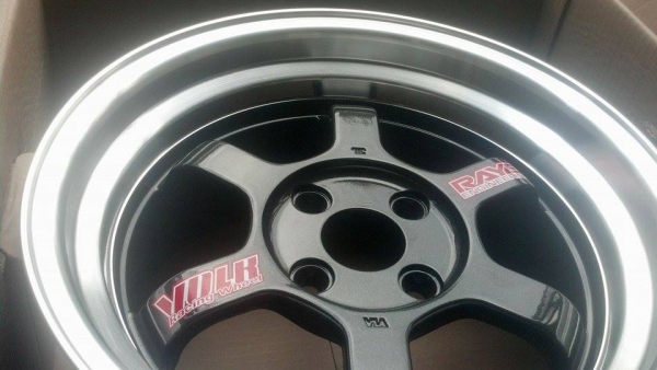 แม็กใหม่แนวปลิ้น TE37 ขอบ 15 กว้าง 8 ออฟ 35 ราคา 9700 บาท แม็กใหม่แนวปลิ้น TE37 ขอบ 15 กว้าง 8 ออฟ 35 ราคา 9700 บาท