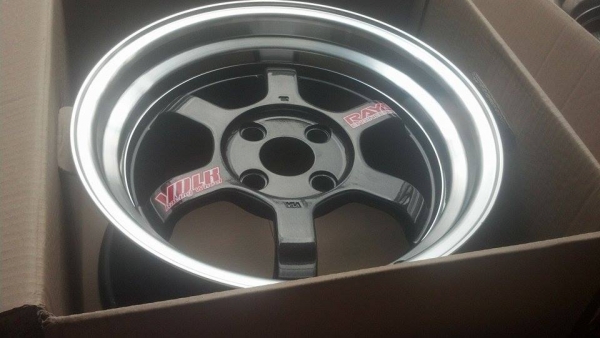 แม็กใหม่แนวปลิ้น TE37 ขอบ 15 กว้าง 8 ออฟ 35 ราคา 9700 บาท