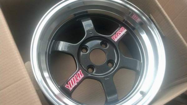 แม็กใหม่แนวปลิ้น TE37 ขอบ 15 กว้าง 8 ออฟ 35 ราคา 9700 บาท แม็กใหม่แนวปลิ้น TE37 ขอบ 15 กว้าง 8 ออฟ 35 ราคา 9700 บาท