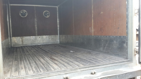 ขายตู้แห้ง พื้นปูสแตนเลส ยาว4.30 เมตร สภาพใหม่มาก ขายตู้แห้ง พื้นปูสแตนเลส ยาว4.30 เมตร สภาพใหม่มาก