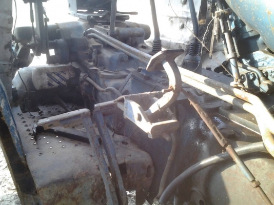 FORD 6600 T3 ไอดีกลม ปั้มเหลี่ยม หาง3 ใบดัน โนบุคนะครับพี่น้อง ยางใหม่4เส้น